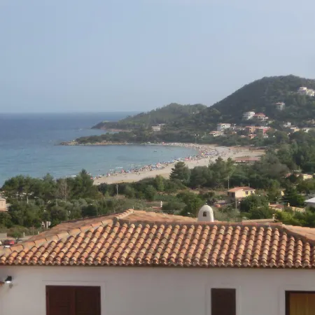 La Costa Est Con Vista Mare In Ogliastra Sardegna * Tertenìa