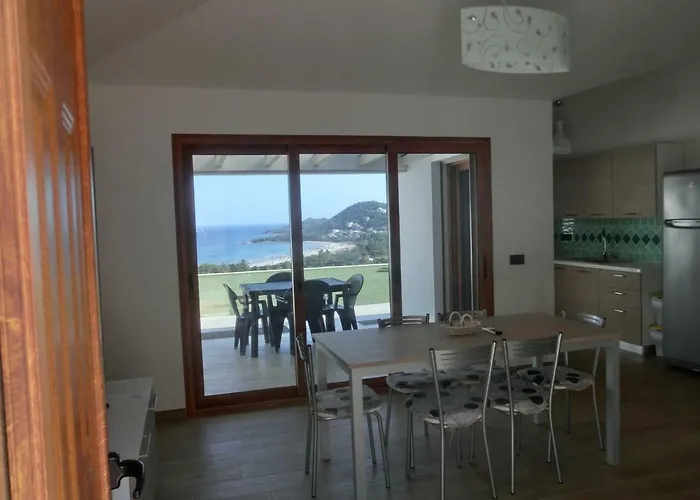 La Costa Est Con Vista Mare In Ogliastra Sardegna Tertenìa